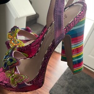 🦋 Beautiful Betsy Johnson Colorful Butterfly Embellished Women's Heels